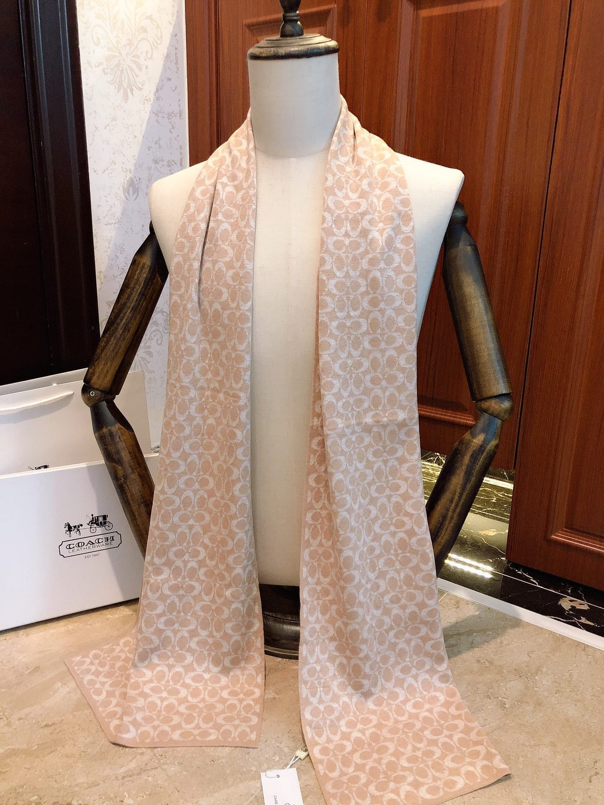 COACH KNIT CASHMERE SCARF CAMEL BROWN MIX WHITE 619591