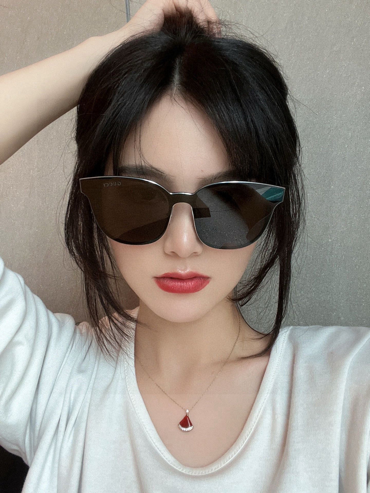 GUCCI BUTTERFLY FRAME SUNGLASSES G580 IN ACETATE
