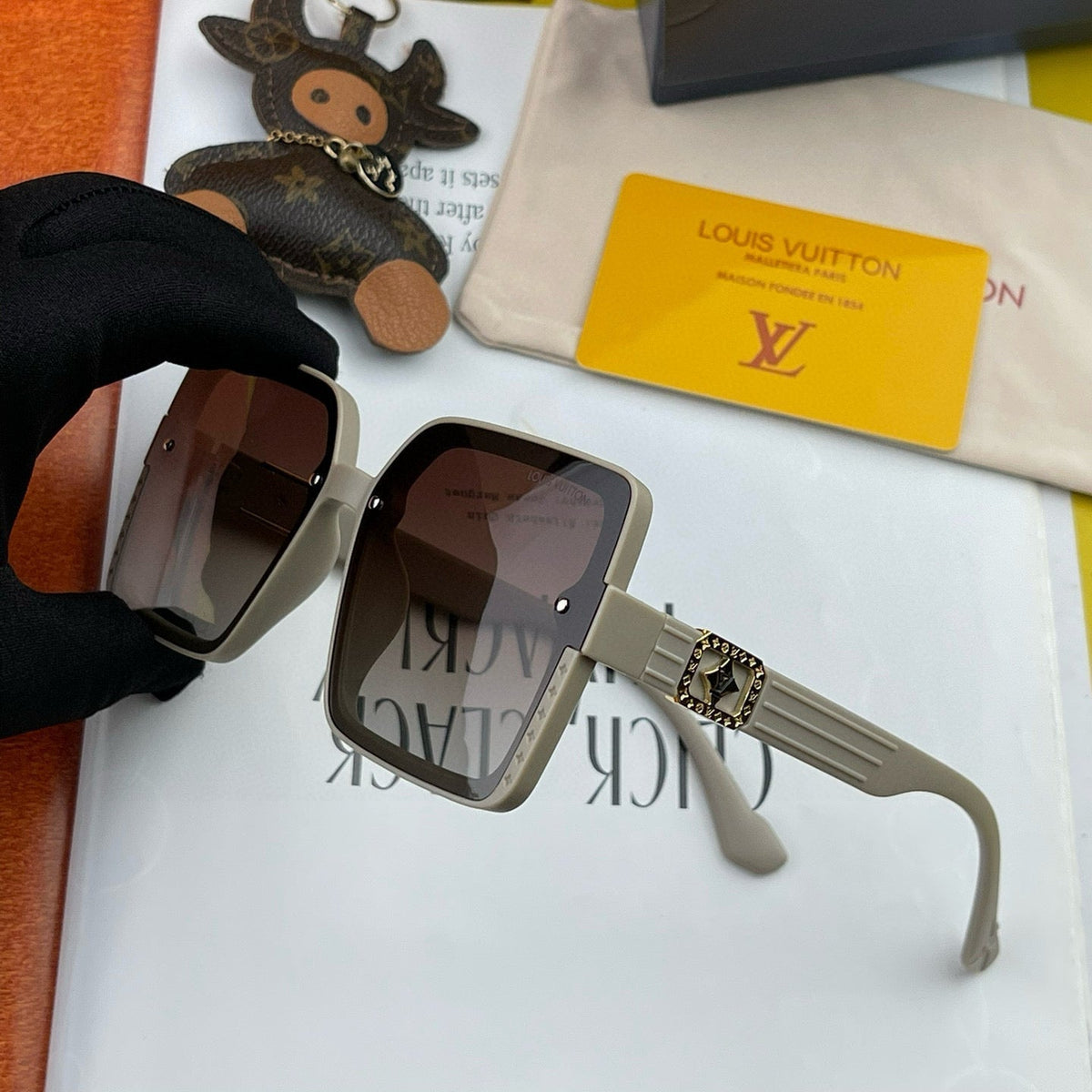 LOUIS VUITTON LARGE SQUARE SUNGLASSES L1845 IN ACETATE