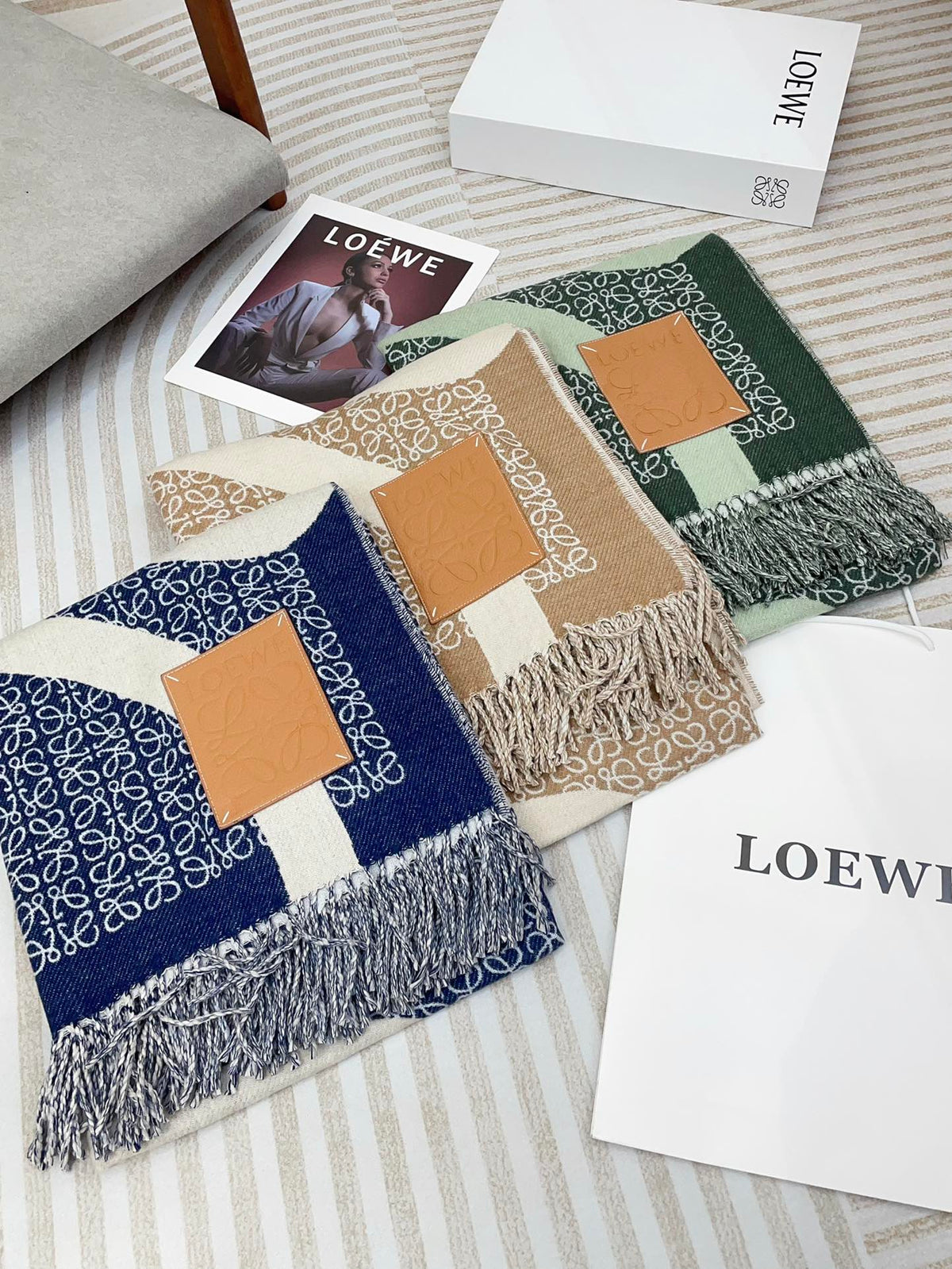 LOEWE ANAGRAM SCARF 140 CM IN CAMEL BEIGE WOOL 410213