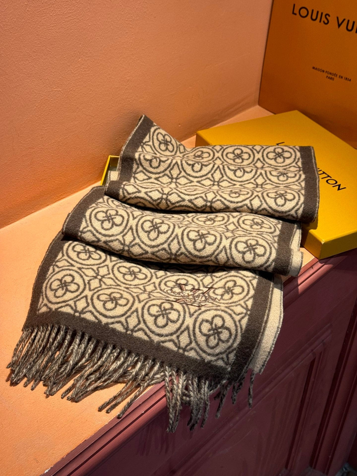 LOUIS VUITTON FLOWER MONOGRAM SCARF 180 CM IN MEDIUM BROWN CASHMERE 388306