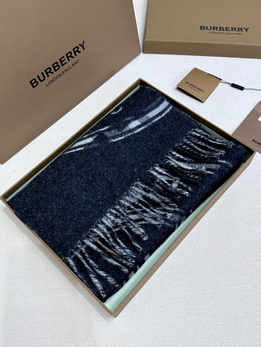 BURBERRY SCARF 180 CM IN BLACK AND LIGHT GRAY CASHMERE 407242