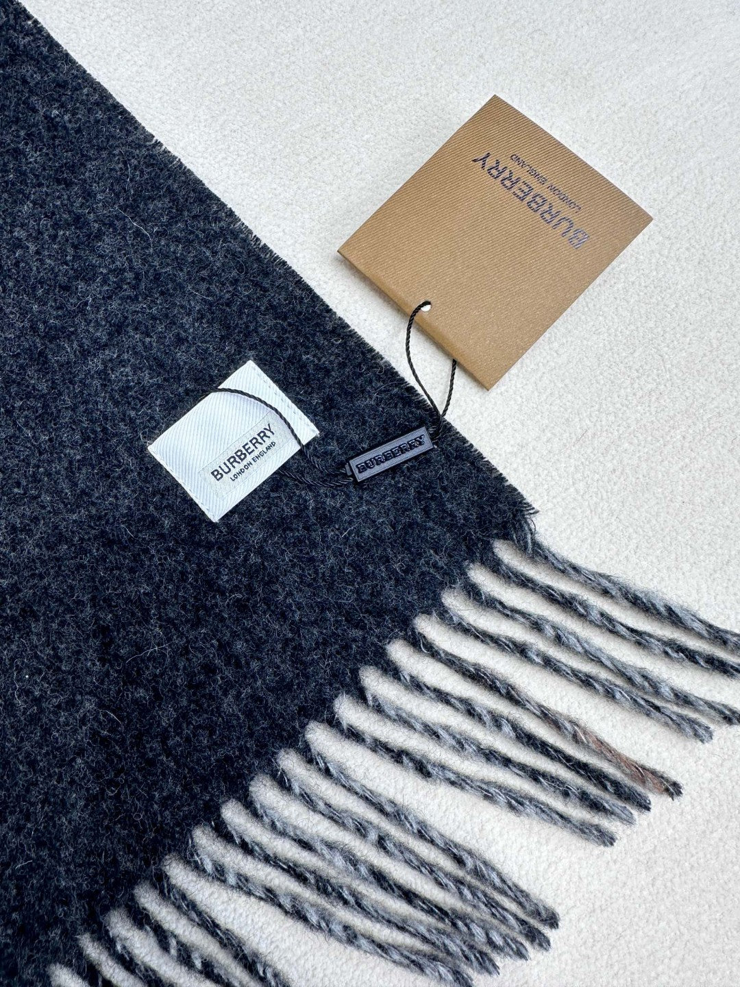 BURBERRY SCARF 180 CM IN BLACK AND LIGHT GRAY CASHMERE 407242