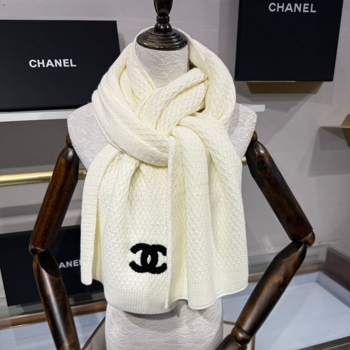 CHANEL 25S SCARF 175 CM IN WOOL CASHMERE 943086