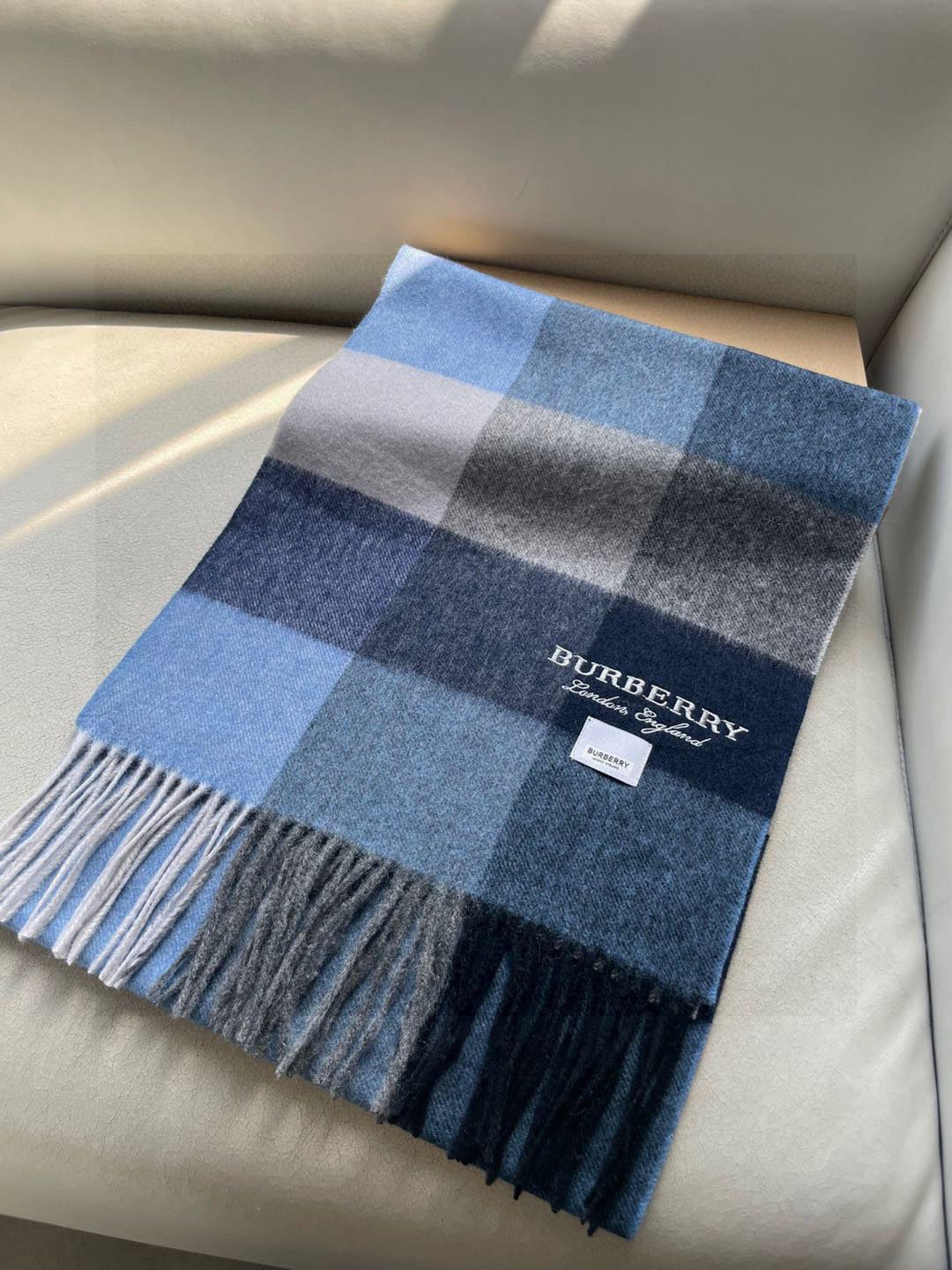 BURBERRY BBR SCARF 180 CM IN CASHMERE 538301