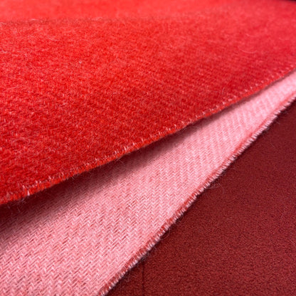 LOEWE SCARF 180 CM IN CHERRY RED WOOL 409999