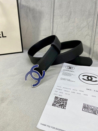 CHANEL 30MM BELT IN BLACK GRAINED CALFSKIN WITH NAVY BLUE METAL LOGO
