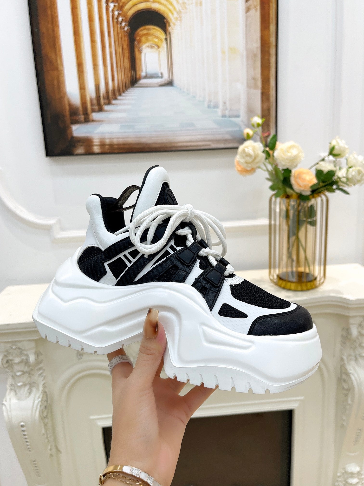 LOUIS VUITTON LV ARCHLIGHT 2.0 PLATFORM SNEAKER IN WHITE MIX BLACK MIX OF MATERIALS