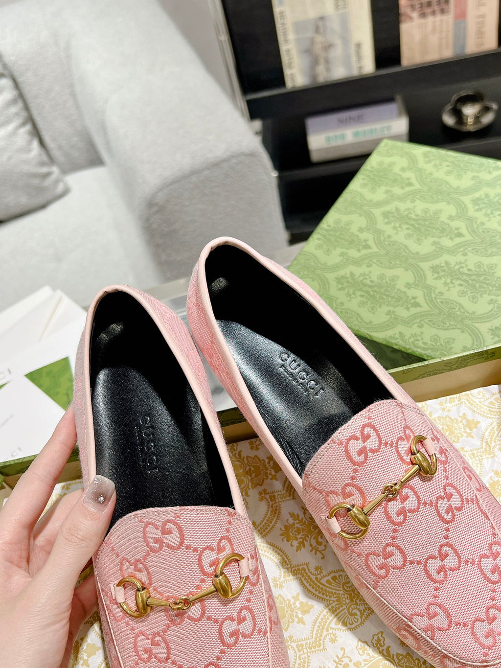 GUCCI MEN'S LOAFER WITH HORSEBIT IN PINK PASTEL MONOGRAM JACQUARD FABRIC
