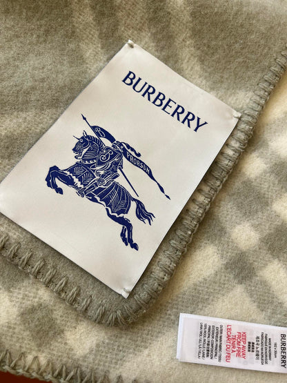 BURBERRY CHECK WOOL 182 CM SCARF PASTEL GRAY 405047