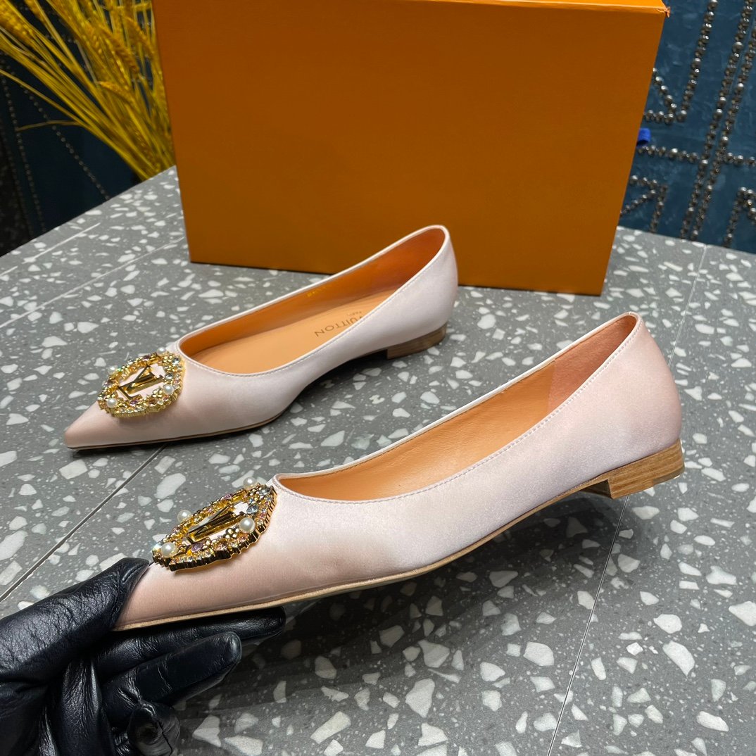 LOUIS VUITTON LV MET FLAT BALLERINA BEIGE