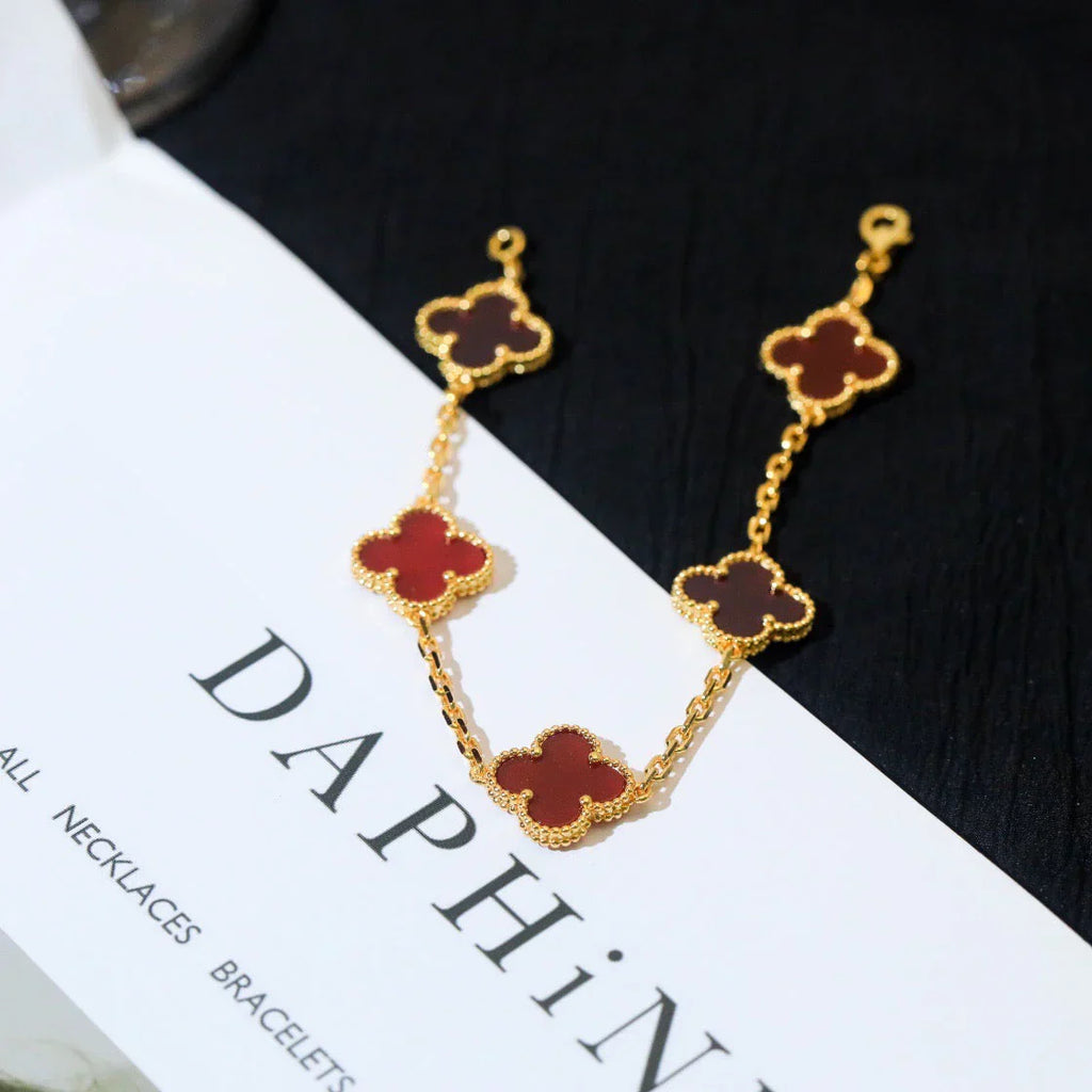 VCA CLOVER 5 MOTIF RED CORNELIAN BRACELET COLLECTION