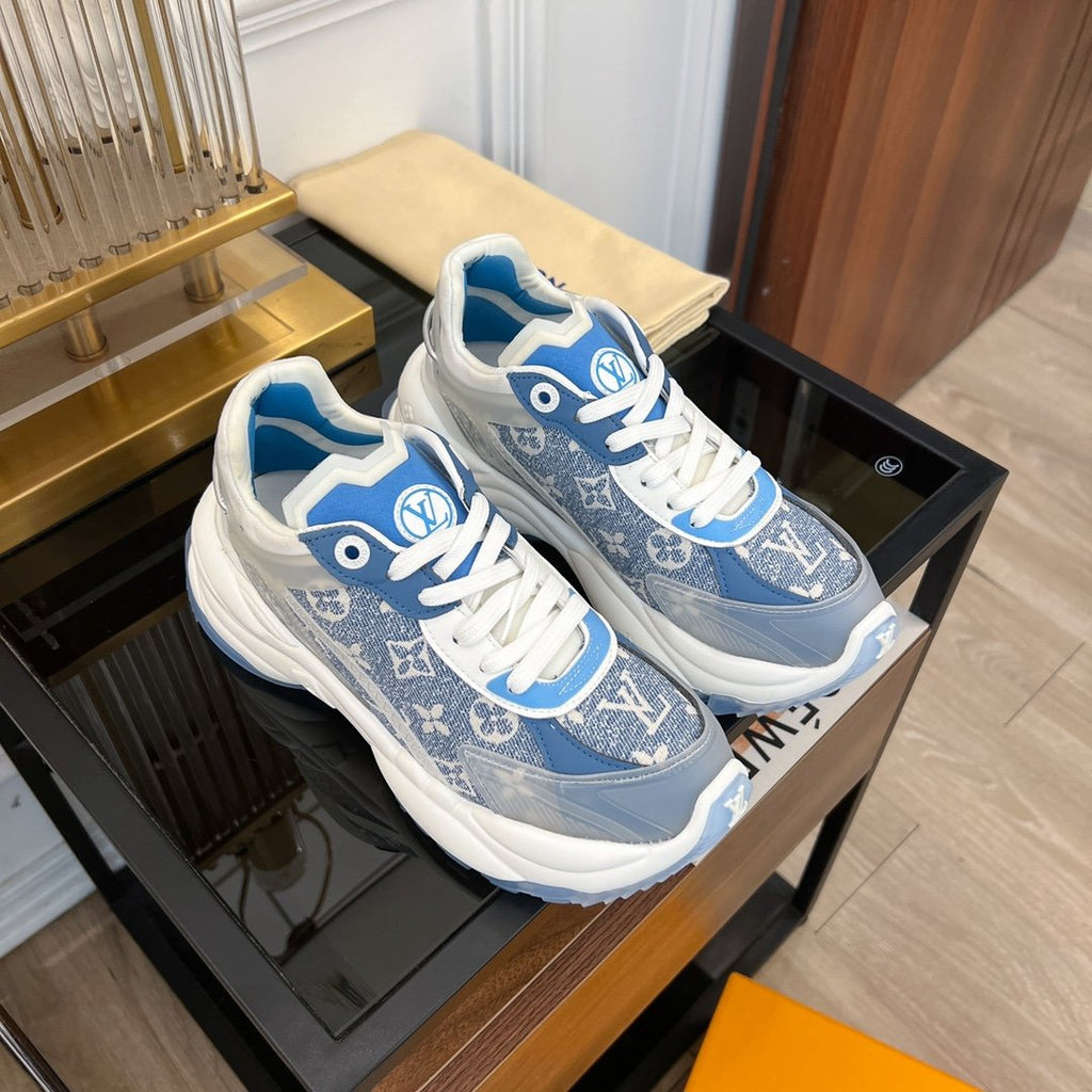 LOUIS VUITTON LV RUN 55 SNEAKER LIGHT BLUE