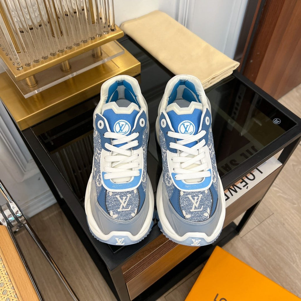 LOUIS VUITTON LV RUN 55 SNEAKER LIGHT BLUE