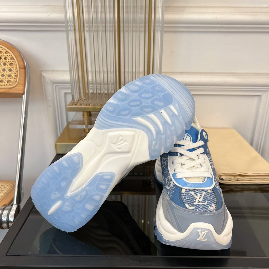 LOUIS VUITTON LV RUN 55 SNEAKER LIGHT BLUE