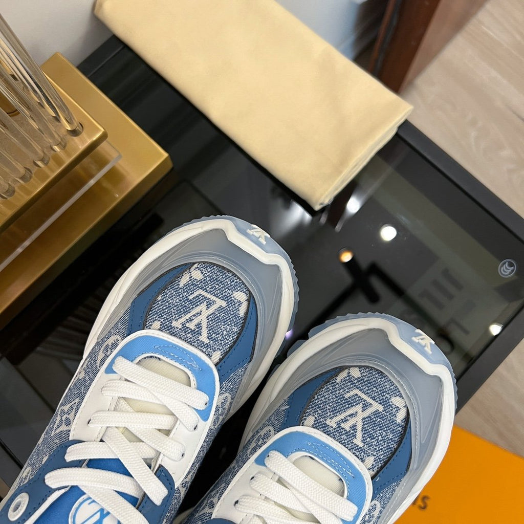 LOUIS VUITTON LV RUN 55 SNEAKER LIGHT BLUE