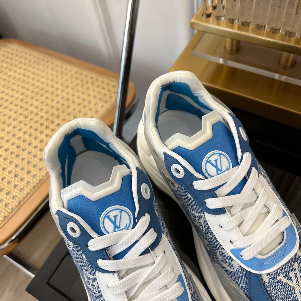 LOUIS VUITTON LV RUN 55 SNEAKER LIGHT BLUE