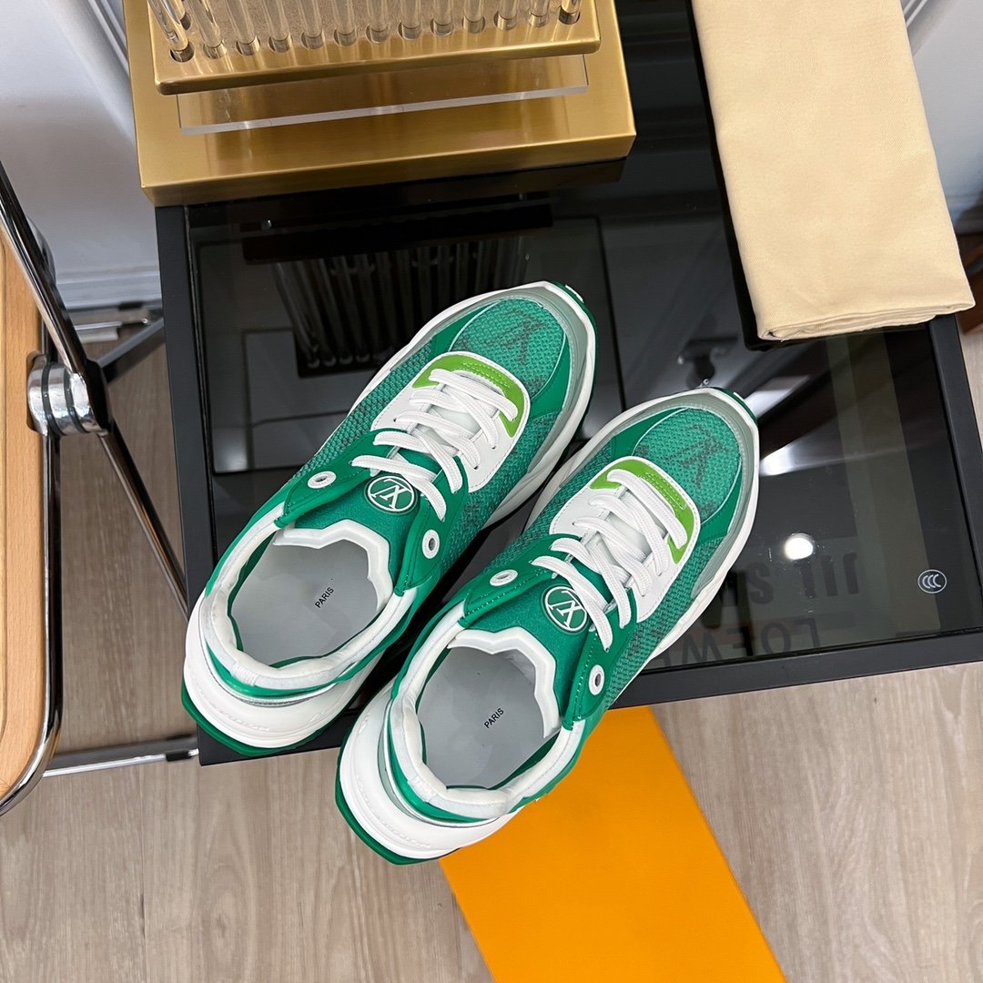 LOUIS VUITTON LV RUN 55 SNEAKER GREEN