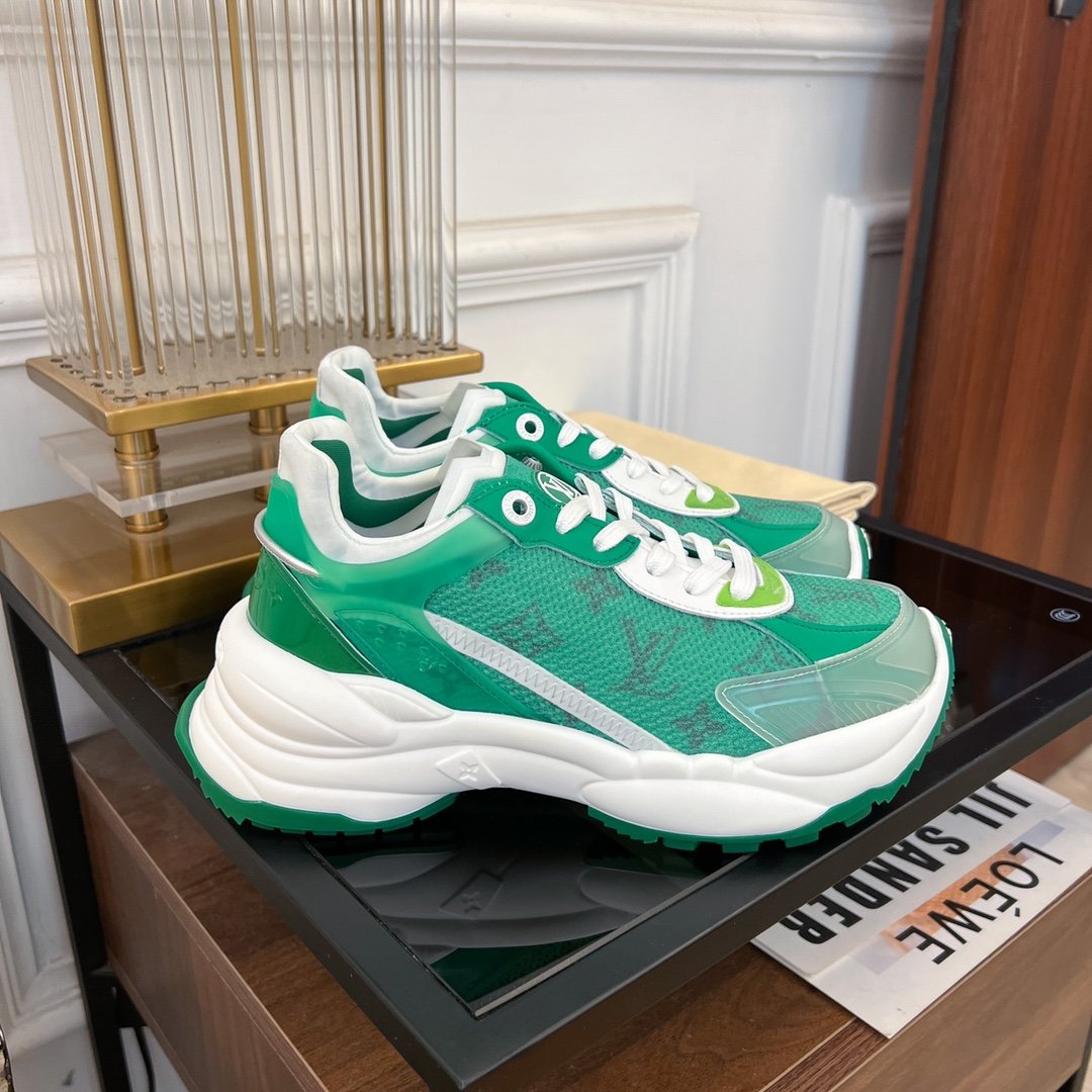 LOUIS VUITTON LV RUN 55 SNEAKER GREEN