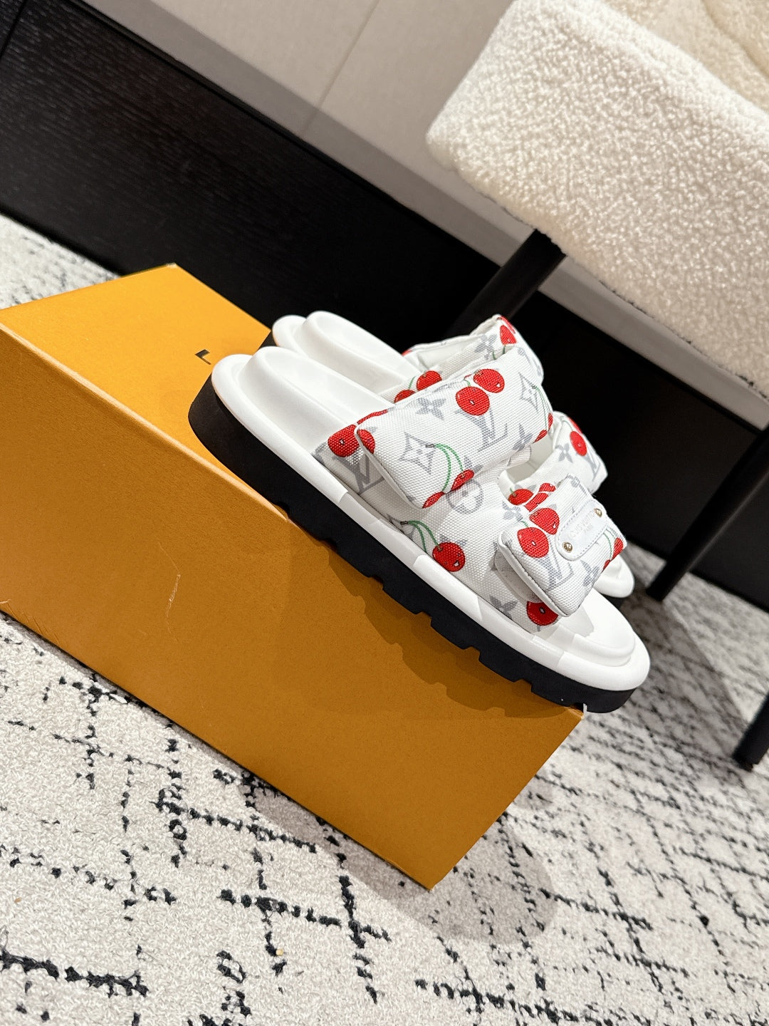 LOUIS VUITTON LV TWO-STRAP SLIDES 25S IN WHITE FABRIC AND CALFSKIN