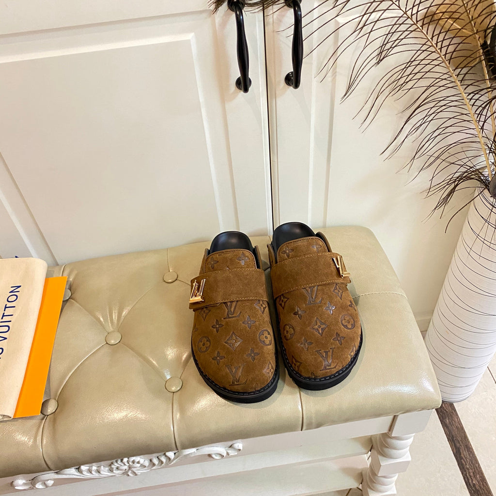LOUIS VUITTON COSY FLAT COMFORT CLOG IN CHOCOLATE BROWN EMBOSSED SUEDE