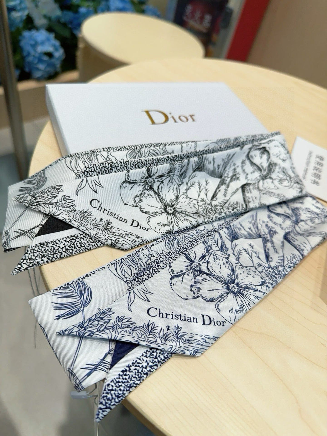 DIOR TWILLY 100 CM IN SILK 714372