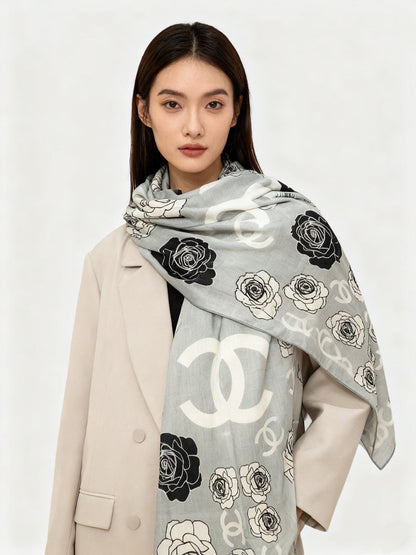 CHANEL 25S SCARF 140 CM IN CASHMERE AND SILK 943334