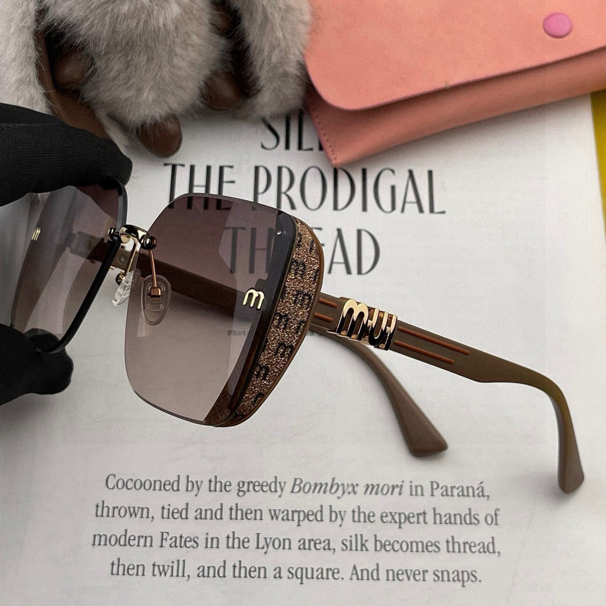 MIU MIU RUNWAY SQUARE SUNGLASSES M2100 IN ACETATE