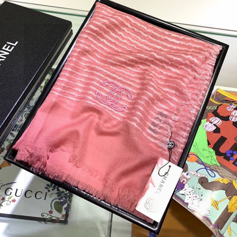 CHANEL 25S SCARF 200 IN CASHMERE VELVET 735756
