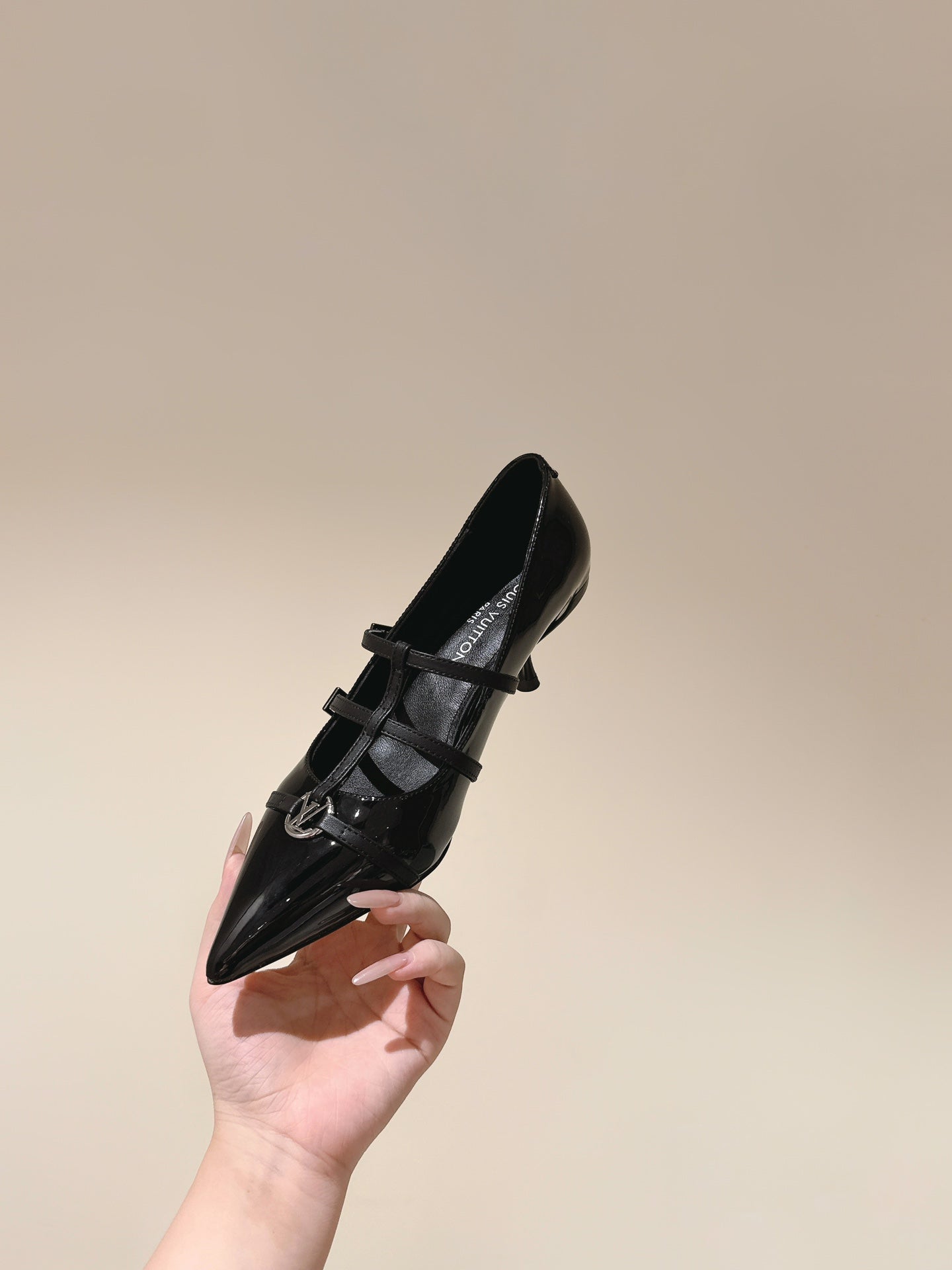 LOUIS VUITTON HIGH PUMP 45MM IN BLACK CALFSKIN WITH BLACK STRAPS