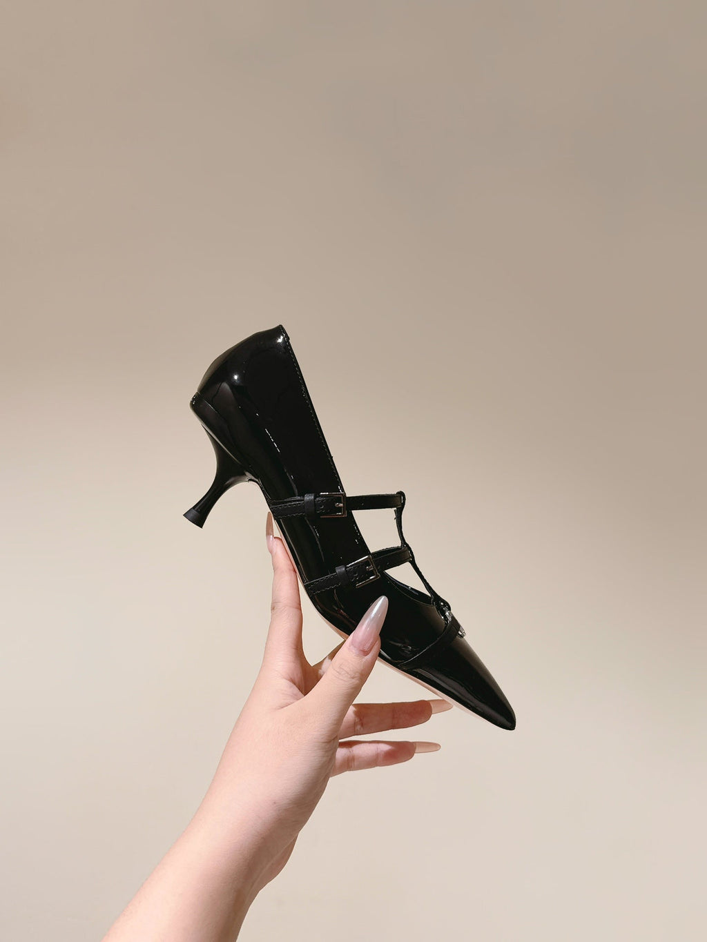 LOUIS VUITTON HIGH PUMP 45MM IN BLACK CALFSKIN WITH BLACK STRAPS