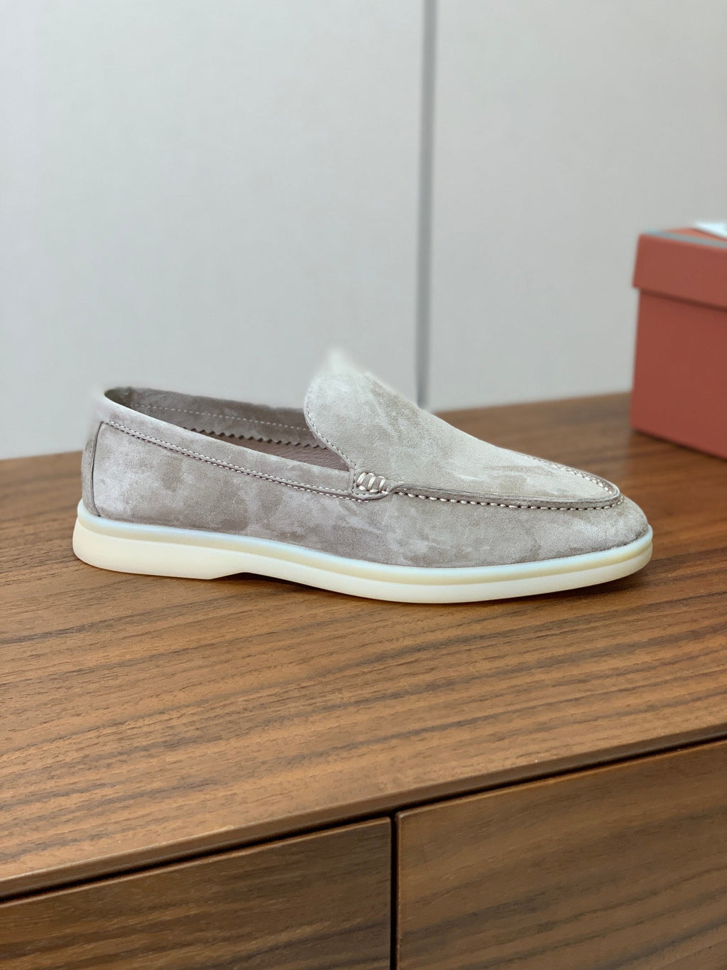 LP LOAFERS 25S IN STONE BEIGE SUEDE