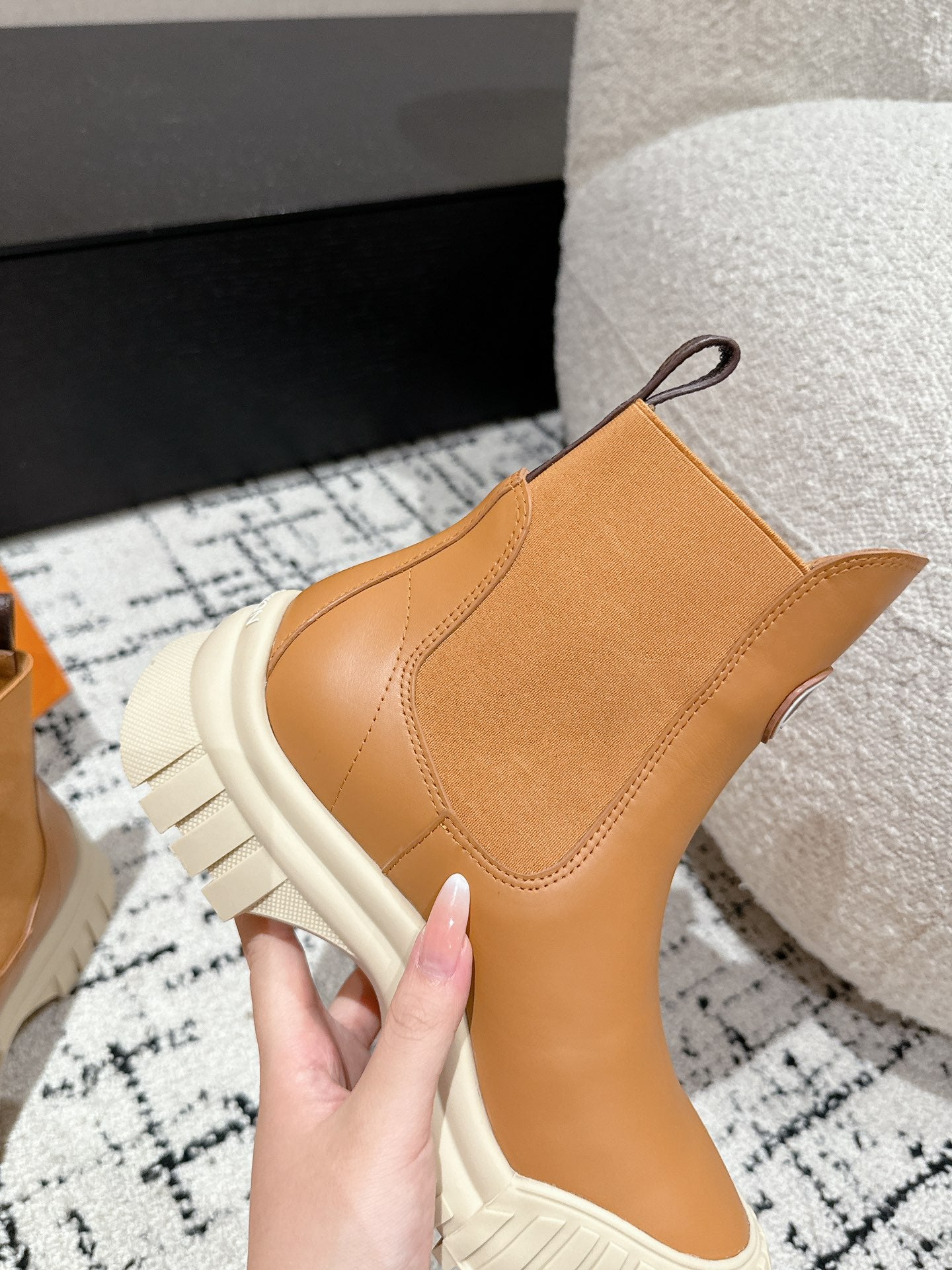 LOUIS VUITTON RUBY BOOTS IN BRONZE BROWN CALFSKIN