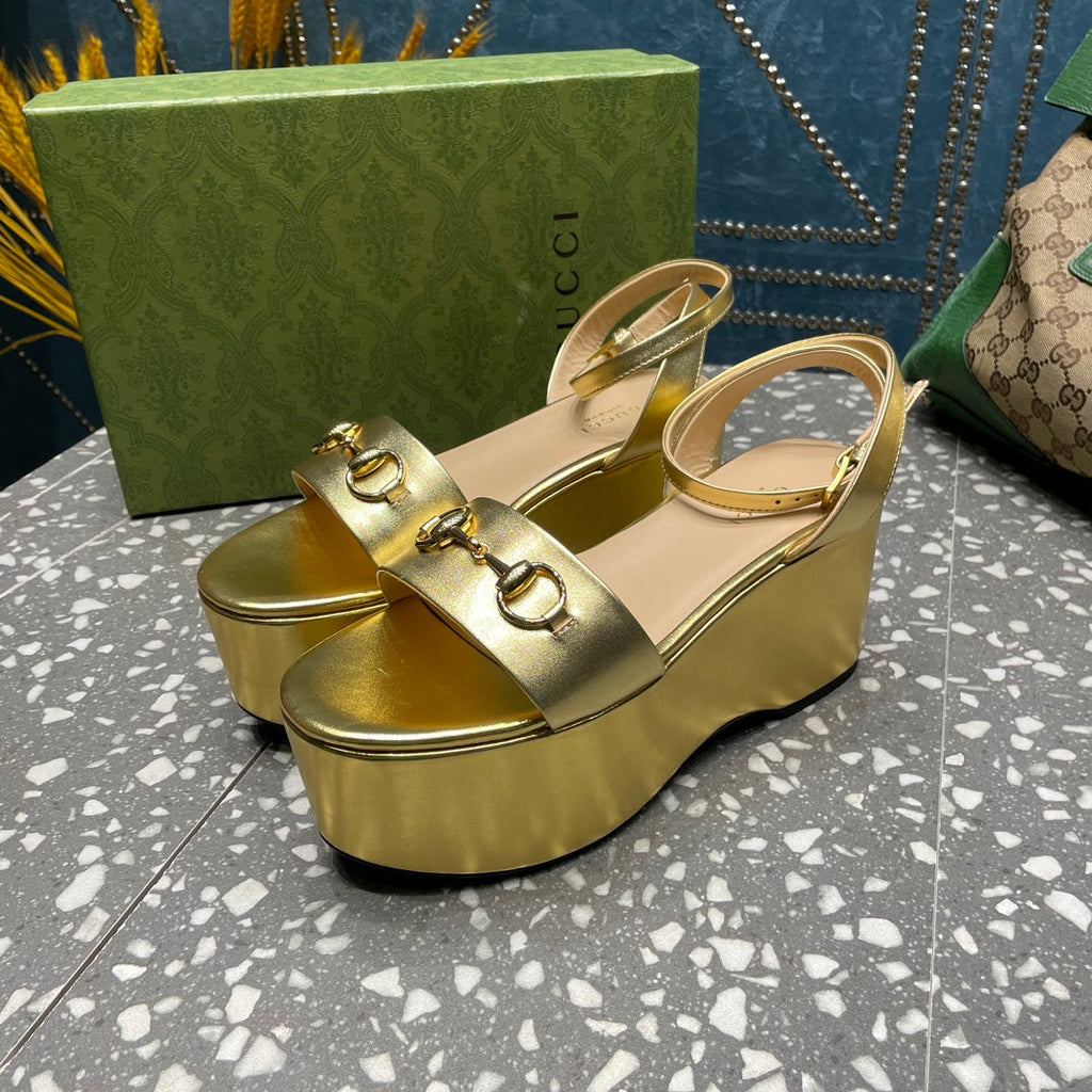 GUCCI HORSEBIT PLATFORM SANDAL METALLIC GOLD CALFSKIN