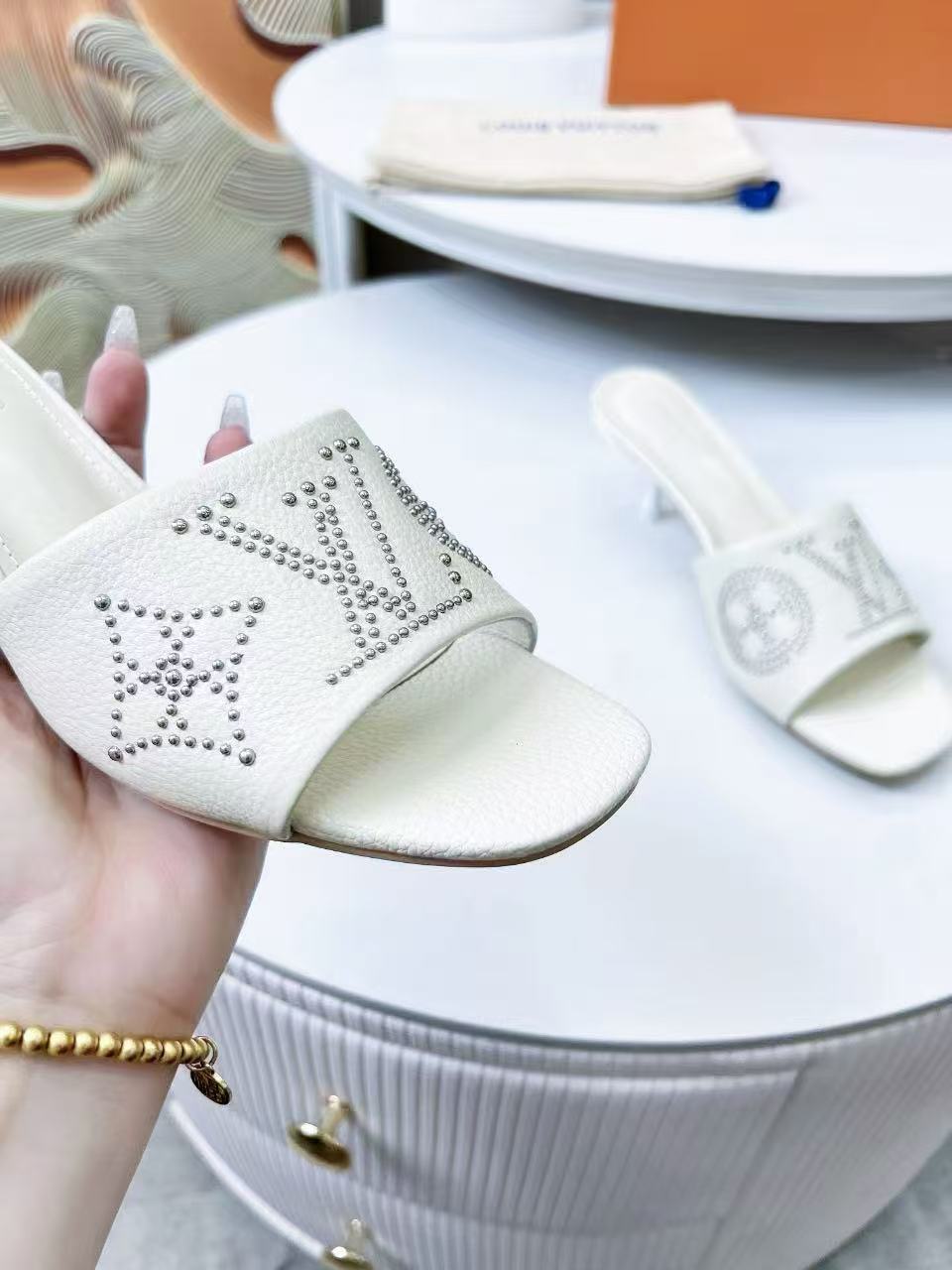 LOUIS VUITTON HIGH MULE IN WHITE LAMBSKIN WITH RHINSTONES 55 MM