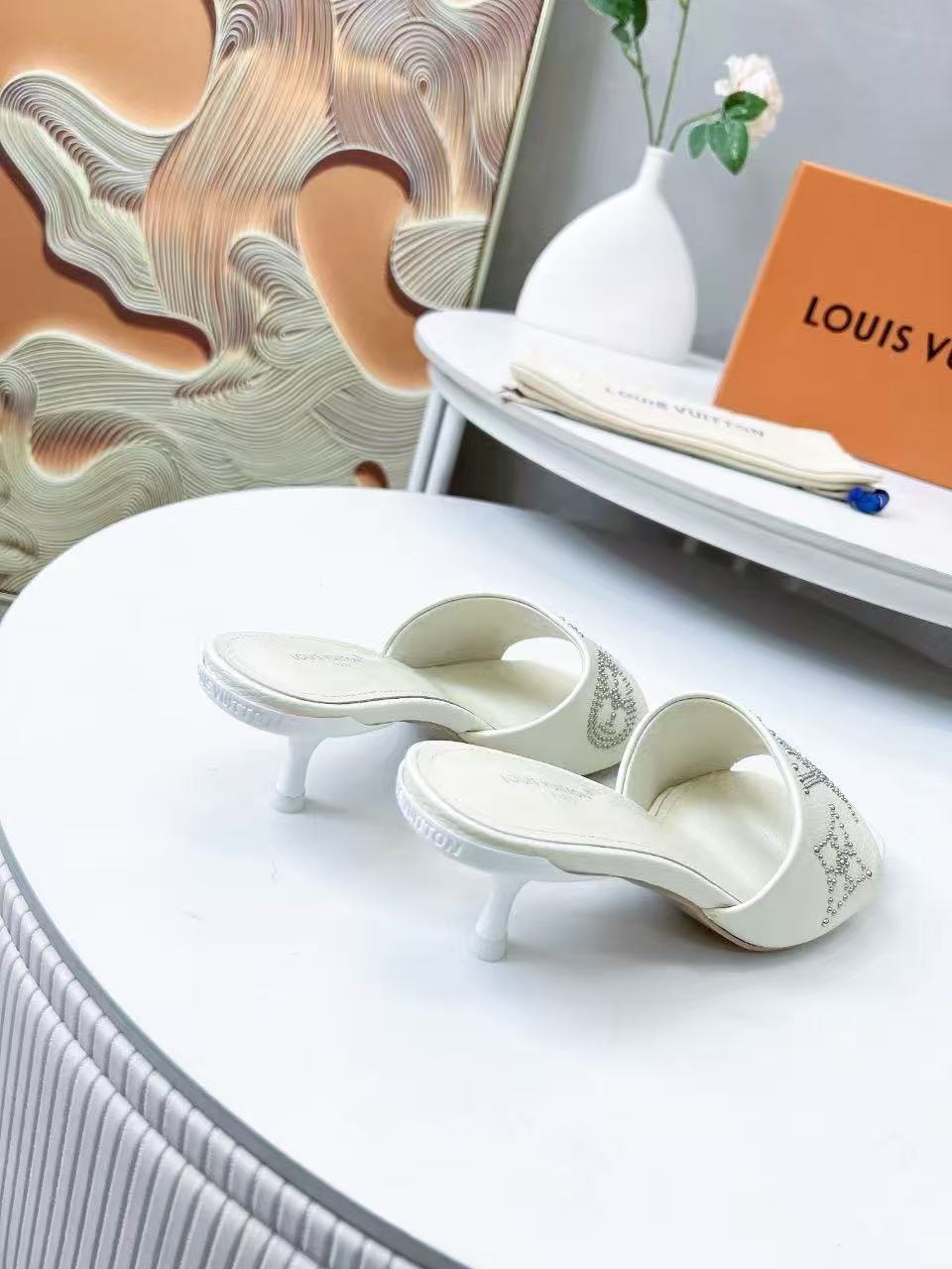 LOUIS VUITTON HIGH MULE IN WHITE LAMBSKIN WITH RHINSTONES 55 MM