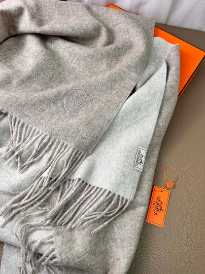 HERMES DOUBLE-FACE SCARF 200 CM IN GREY CASERE