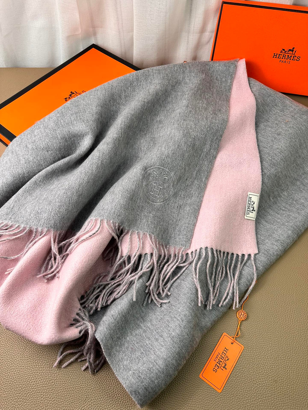 HERMES DOUBLE-FACE SCARF 200 CM IN LIGHT PINK AND GREY CASERE