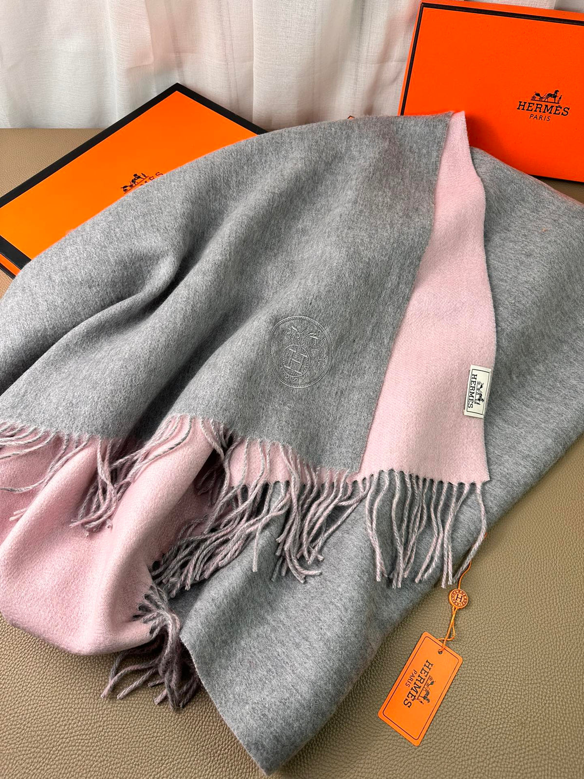 HERMES DOUBLE-FACE SCARF 200 CM IN LIGHT PINK AND GREY CASERE
