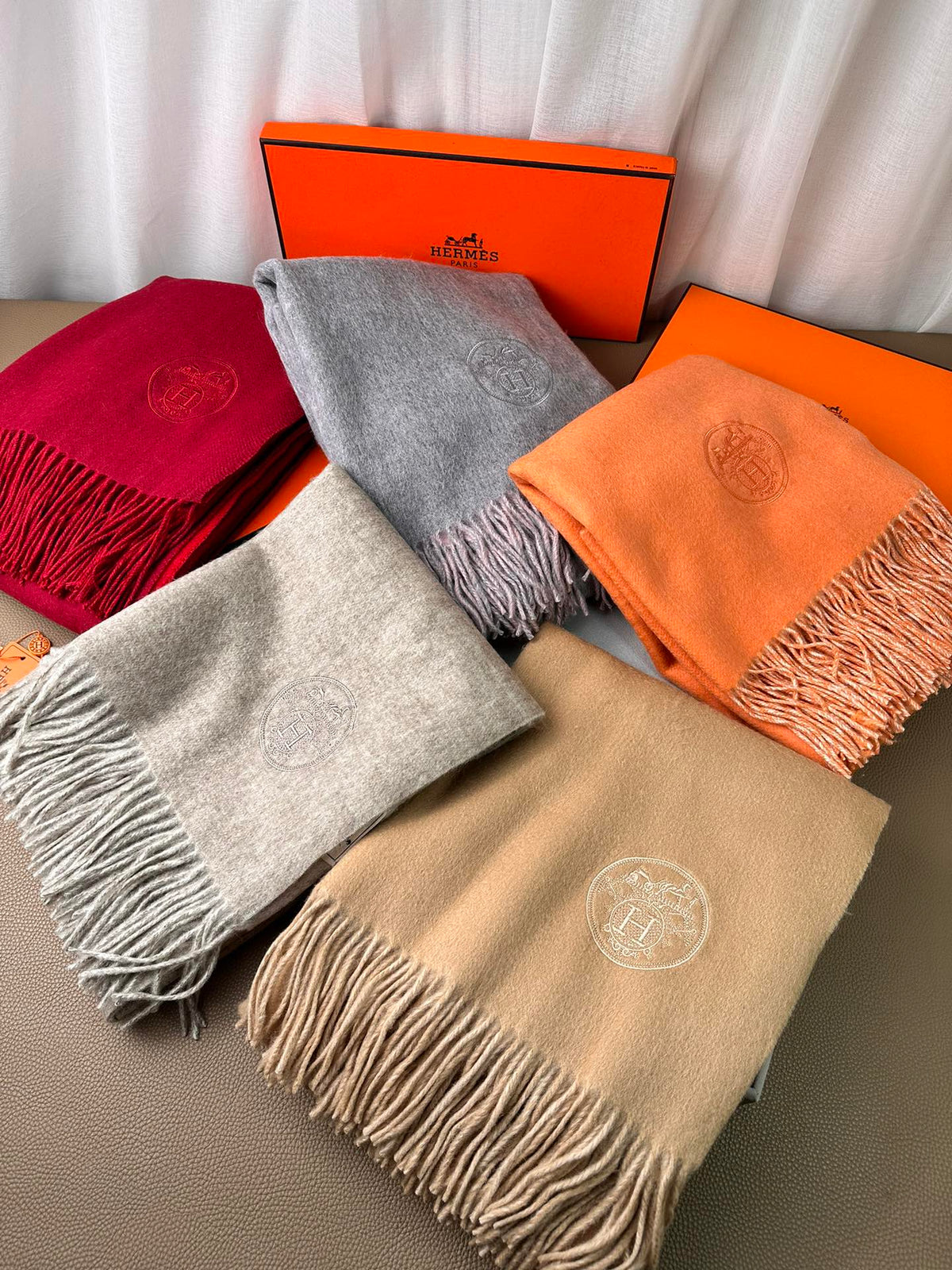 HERMES DOUBLE-FACE SCARF 200 CM IN LIGHT PINK AND GREY CASERE