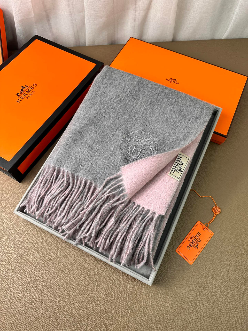 HERMES DOUBLE-FACE SCARF 200 CM IN LIGHT PINK AND GREY CASERE