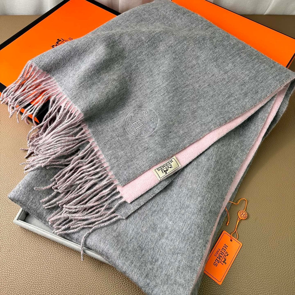 HERMES DOUBLE-FACE SCARF 200 CM IN LIGHT PINK AND GREY CASERE