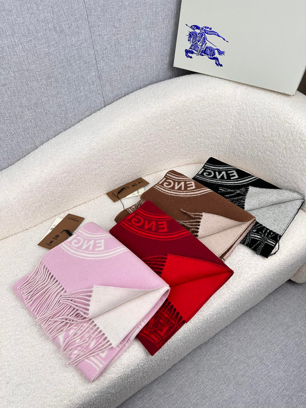 BURBERRY BBR SCARF IN CASHMERE 505318