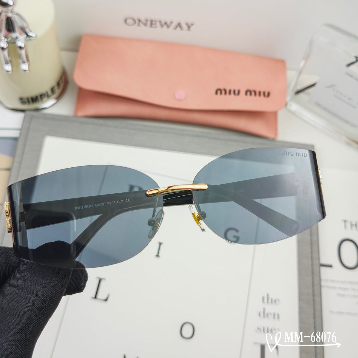 MIU MIU LOGO SUNGLASSES 68076 IN BLACK ACETATE