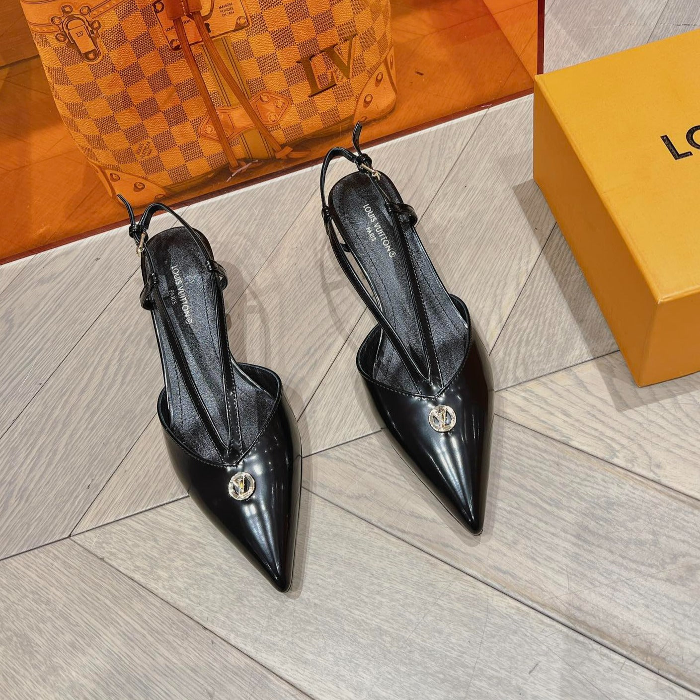 LOUIS VUITTON LV LOW HEEL SLINGBACK BLACK