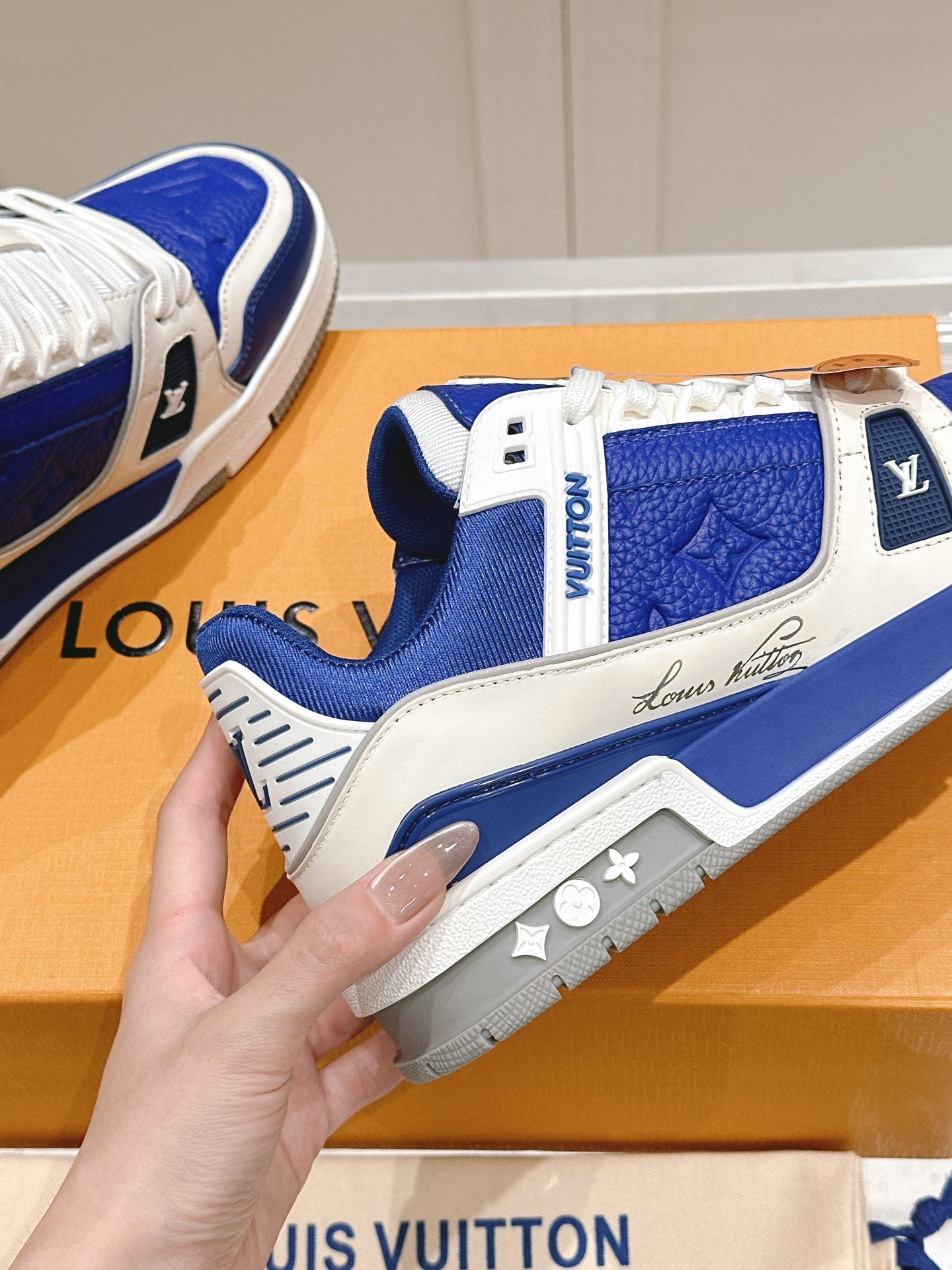 LOUIS VUITTON LV TRAINER SNEAKER IN GASTON BLUE GRAINED CALFSKIN