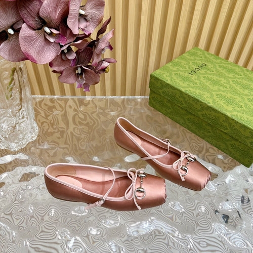 GUCCI BALLET FLAT IN CORAL PINK SILK WITH SILVER HARDWARE
