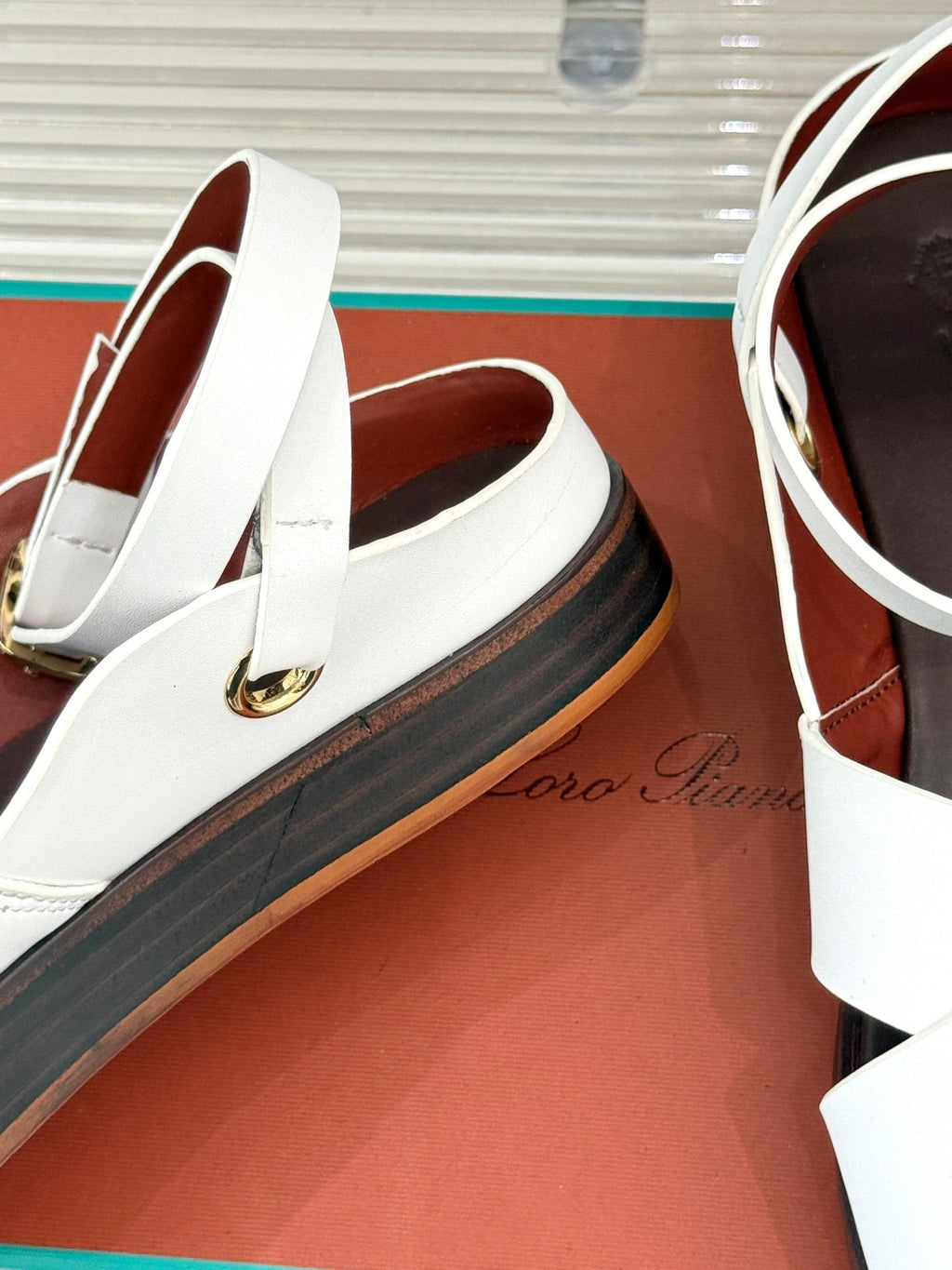 SANDALS THICK SOLE CROSS STRAP IN WHITE AND BROWN CALFSKIN