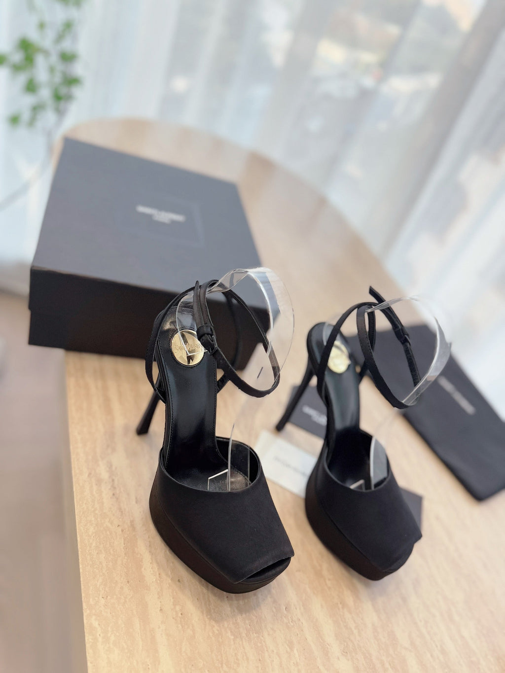 LOUIS VUITTON LA SCANDALE HIGH 14 CM PLATFORM SANDALS IN BLACK SATIN CREPE