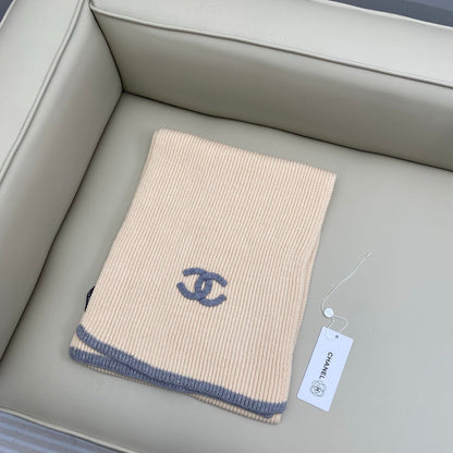 CHANEL 25S SCARF IN CASHMERE 931290
